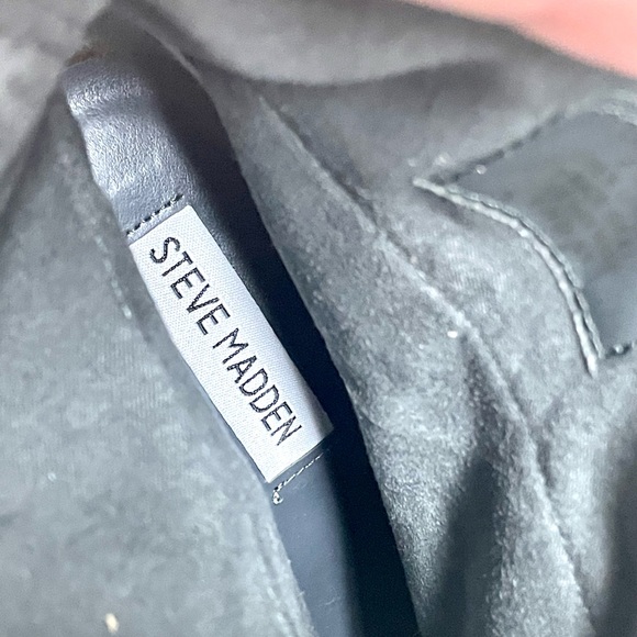 Steve Madden ankle booties - Picture 5 of 7